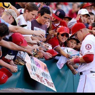 WHAT TO GET SIGNED BY A BASEBALL PLAYER AT AN AUTOGRAPH SIGNING 101!
