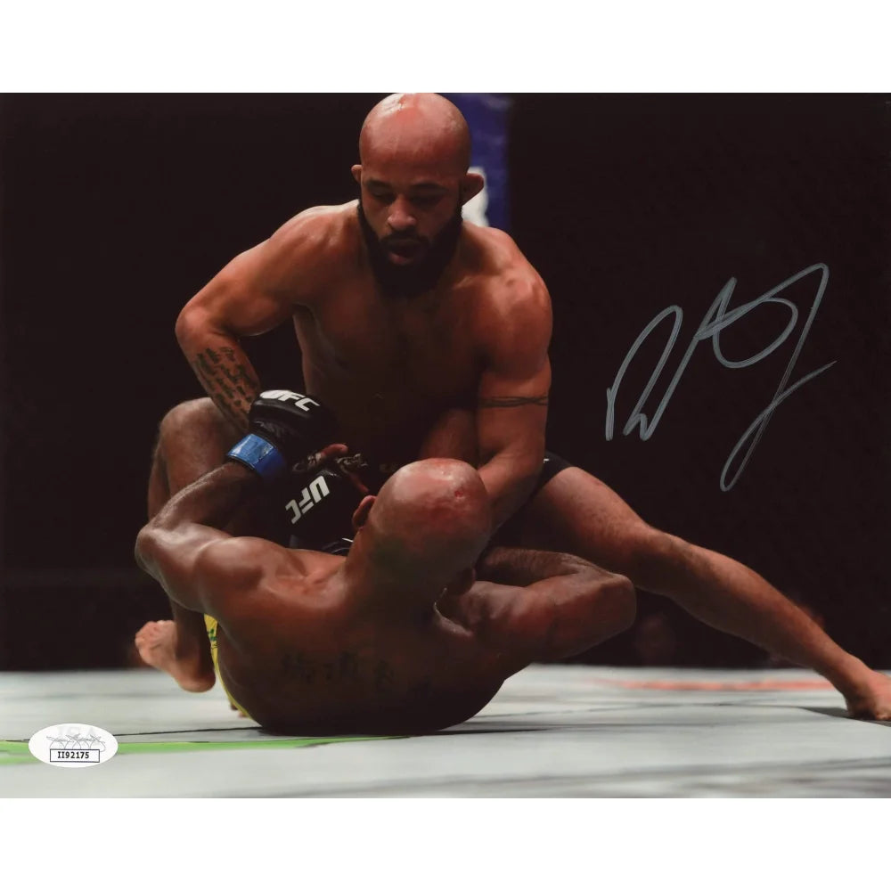 Demetrious Johnson Hand Signed 8x10 Photo UFC Fighter JSA COA Autograph Mighty Mouse Punch