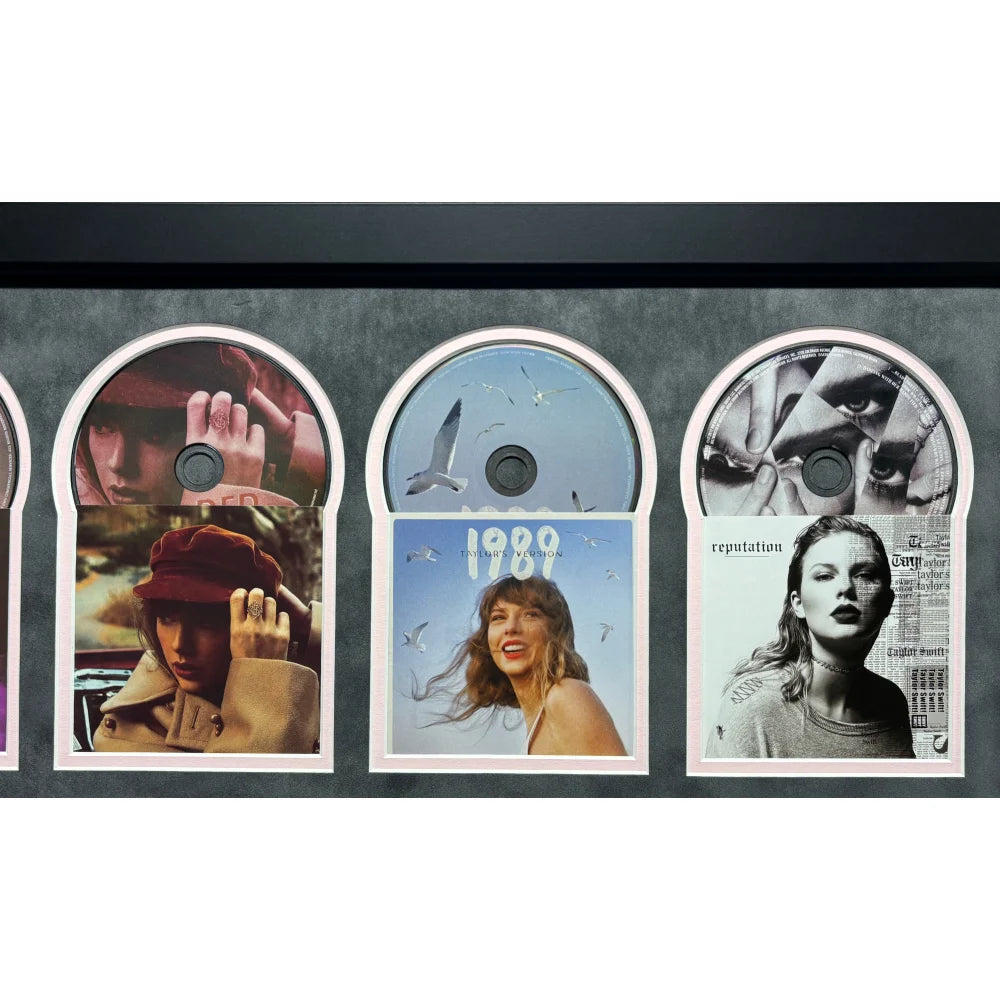 Taylor Swift Autographed CD TV Version Studio Albums All 12 Taylor Swift Autographed CD TV Version Studio Albums All 12
