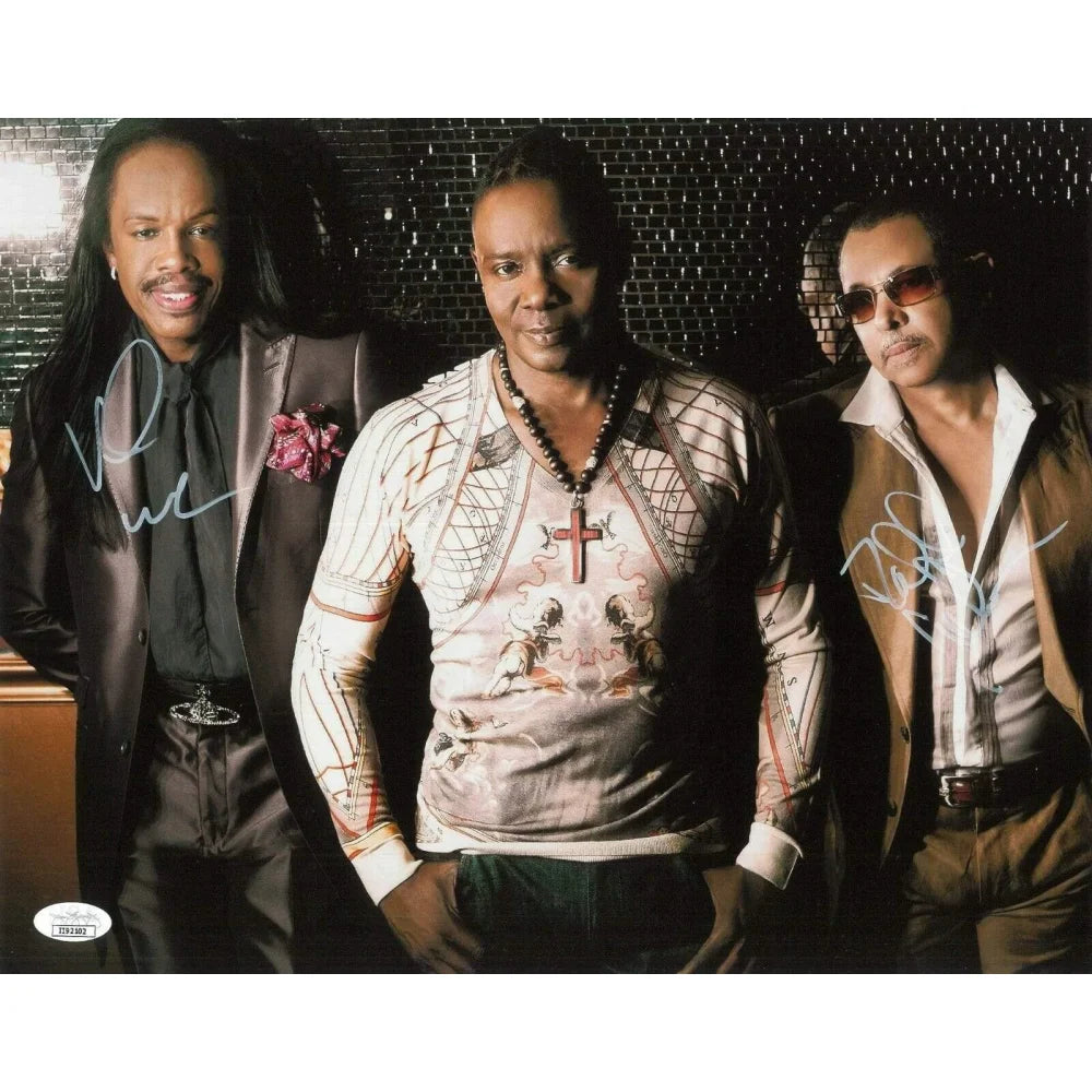 Verdine White & Ralph Johnson Signed 11x14 Photo JSA COA Auto Earth Wind Fire