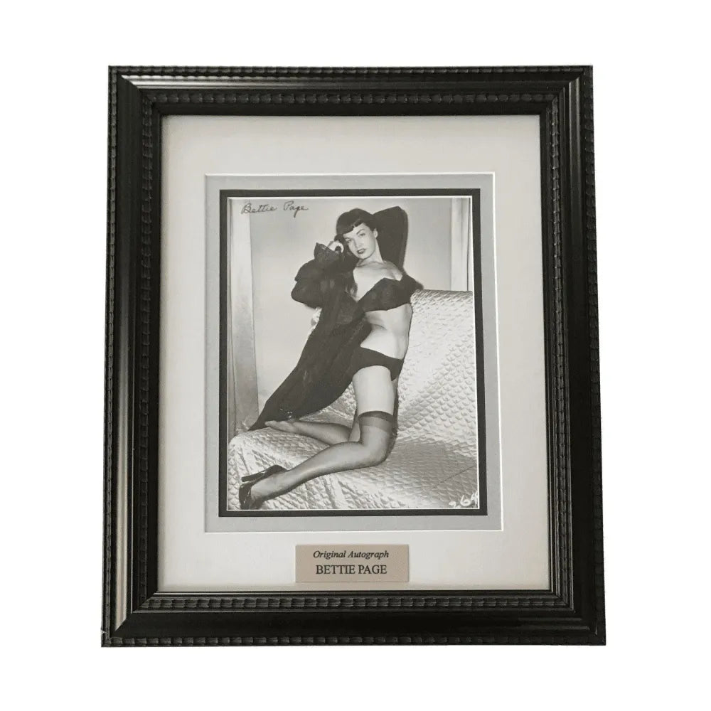 Bettie Page Signed 8X10 JSA COA Photo Framed Autograph Lingerie Betty Pin Up