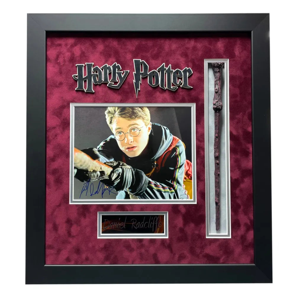Daniel Radcliffe Signed Harry Potter 8x10 Photo Framed w/ Wand JSA COA Autograph