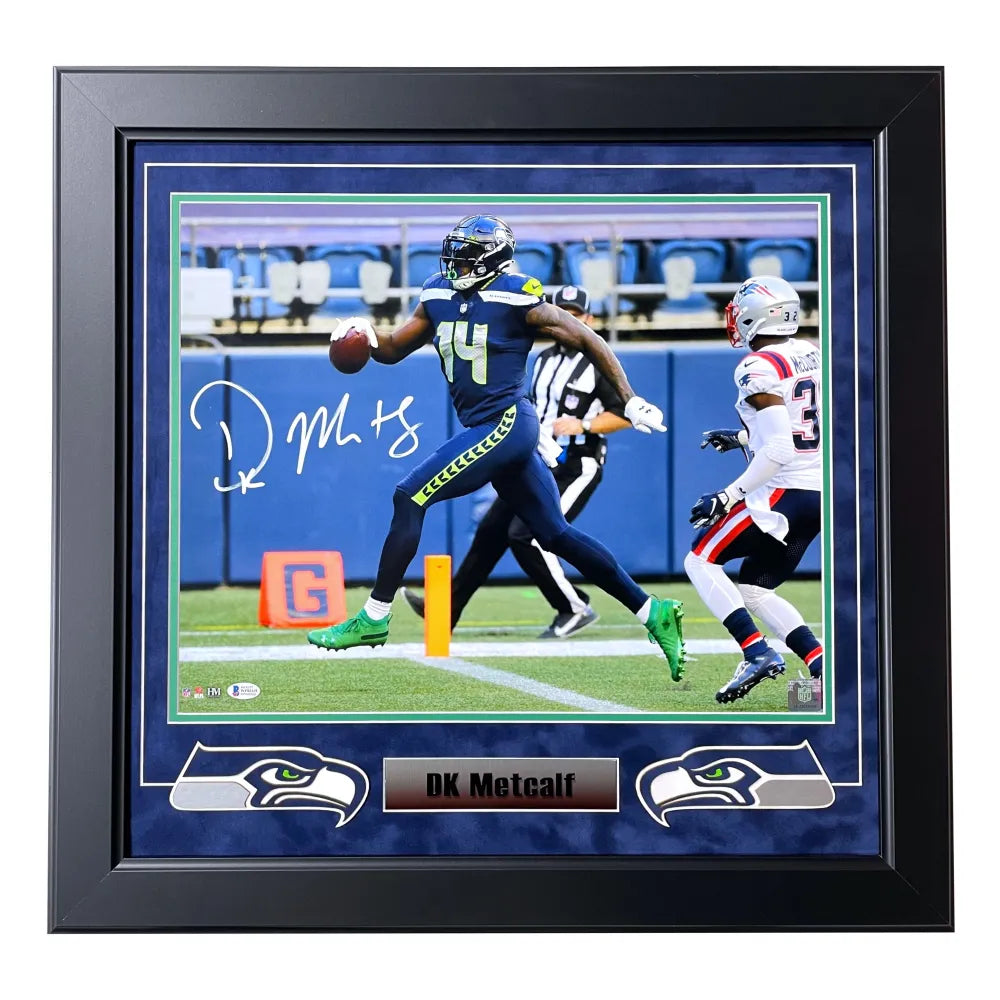 DK Metcalf Autographed Seattle Seahawks 16x20 Photo Framed BAS Signed D.K.