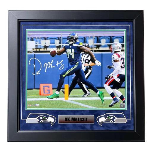 DK Metcalf Autographed Seattle Seahawks 16x20 Photo Framed BAS Signed D.K.