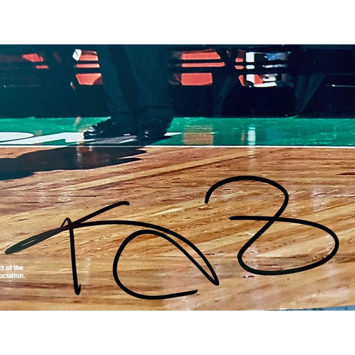 Kevin Garnett Signed Boston Celtics 16X20 Photo COA BAS Autograph Salute
