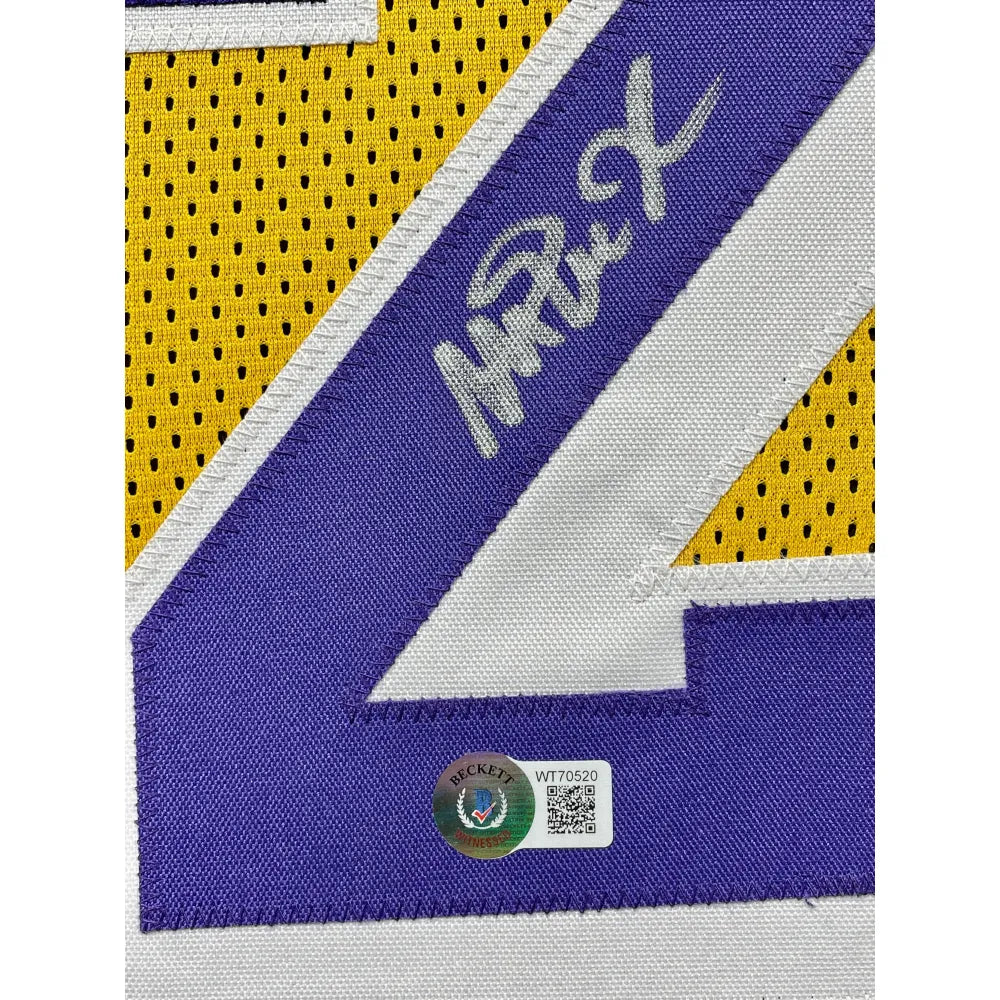Press Pass Collectibles Lakers Magic Johnson HOF 02 Signed Yellow Macgregor Sand-Knit Jersey BAS Wit 3