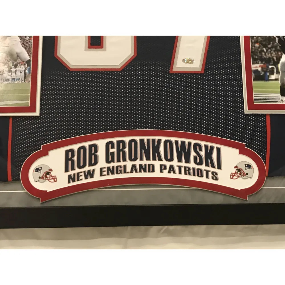 Framed New England Patriots Rob Gronkowski Autographed Signed Jersey  Psa/Dna Coa